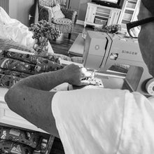 Load image into Gallery viewer, Ciao Gatto Cat Market — The Classic Organic Cat Kicker
The Ultimate in Refined Feline Indulgence
Elevate your cat’s playtime with the Ciao Gatto Classic Organic Cat Kicker — a thoughtfully handcrafted toy designed for the most discerning feline connoisseurs. Every detail is a testament to quality, craftsmanship, and eco-conscious luxury.
Meticulously handcrafted in small batches, each kicker is a celebration of natural luxury: approximately 10” by 2”, designed for rigorous play and effortless indulgence. In