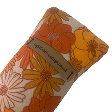 Load image into Gallery viewer, granny midge organic catnip cat kicker