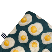 Load image into Gallery viewer, kattprassel cloth - olga’s over easys - organic catnip crinkle cloth
