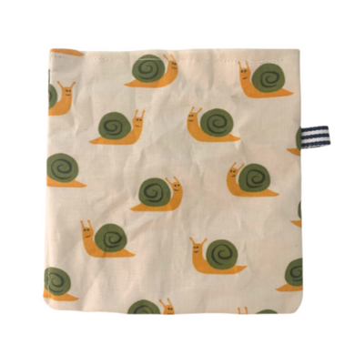 kattprassel cloth - hail to the snail - organic catnip crinkle cloth