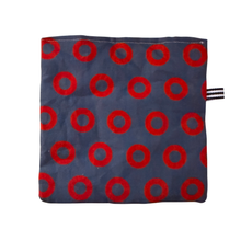 Load image into Gallery viewer, kattprassel cloth - red donut - organic catnip crinkle cloth