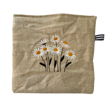 Load image into Gallery viewer, kattprassel cloth - freyja’s daisies - organic catnip crinkle cloth