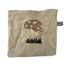Load image into Gallery viewer, kattprassel cloth - skogssvamp - organic catnip crinkle cloth