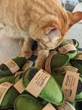 Load image into Gallery viewer, wool avogatto cat toy